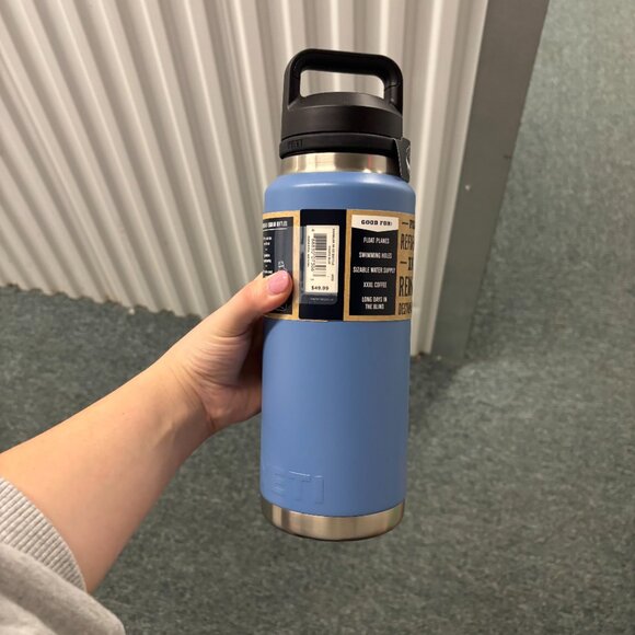 NWT Yeti 36oz Bottle Chug Pacific Blue - Picture 2 of 3